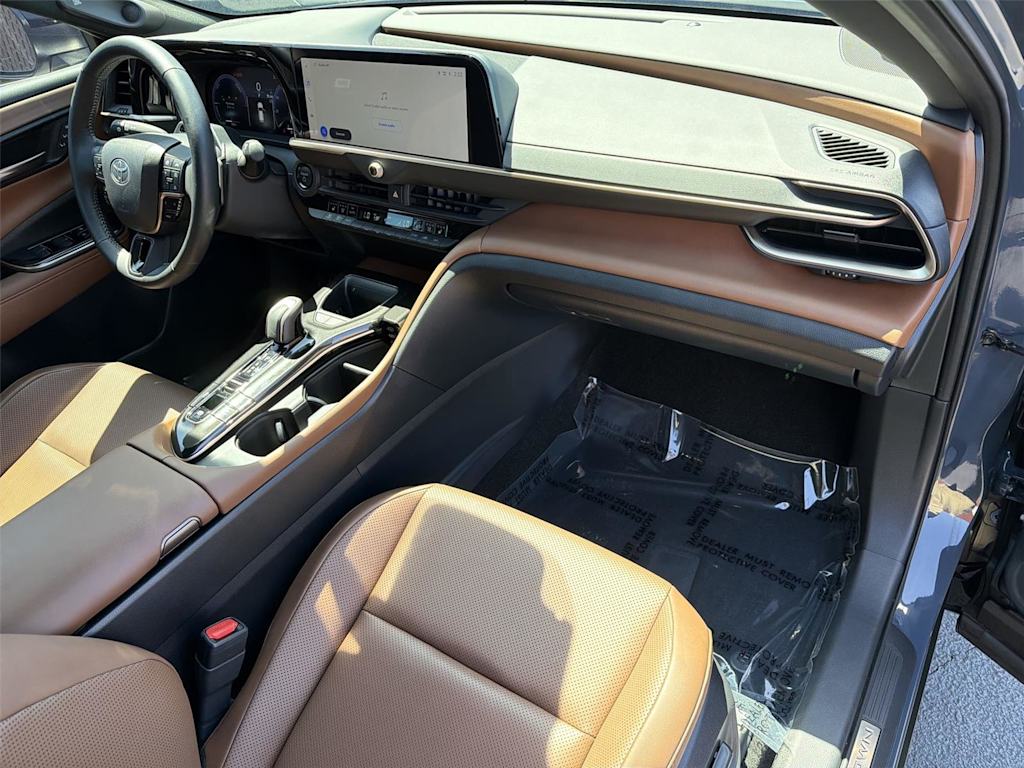Thumbnail: 2025 Toyota Crown Signia - 14