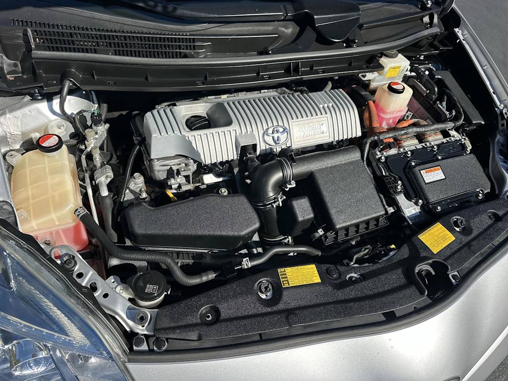 Thumbnail: 2015 Toyota Prius - 8