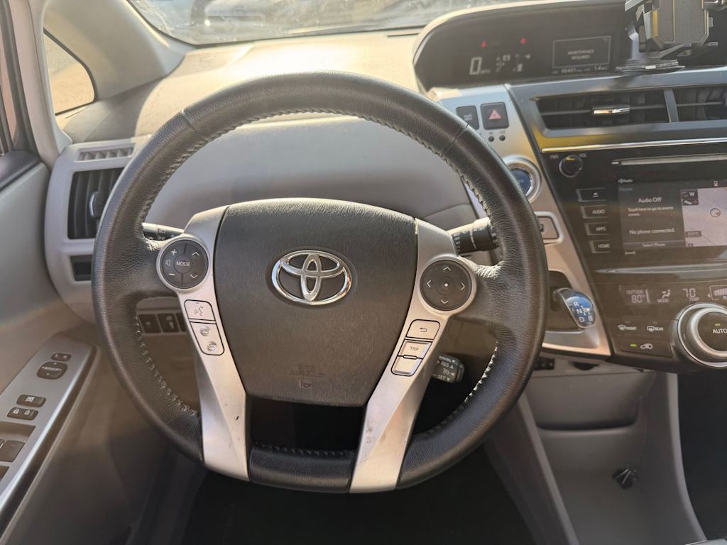 Thumbnail: 2016 Toyota Prius v - 2