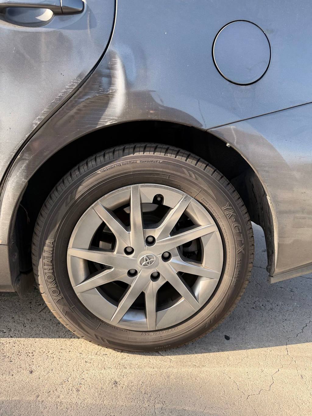 Thumbnail: 2016 Toyota Prius v - 7