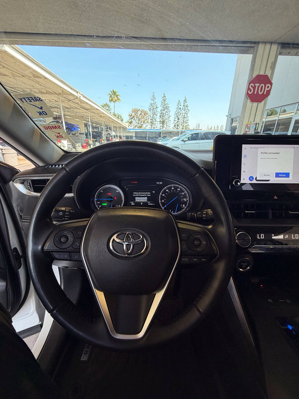 Thumbnail: 2023 Toyota Venza - 8