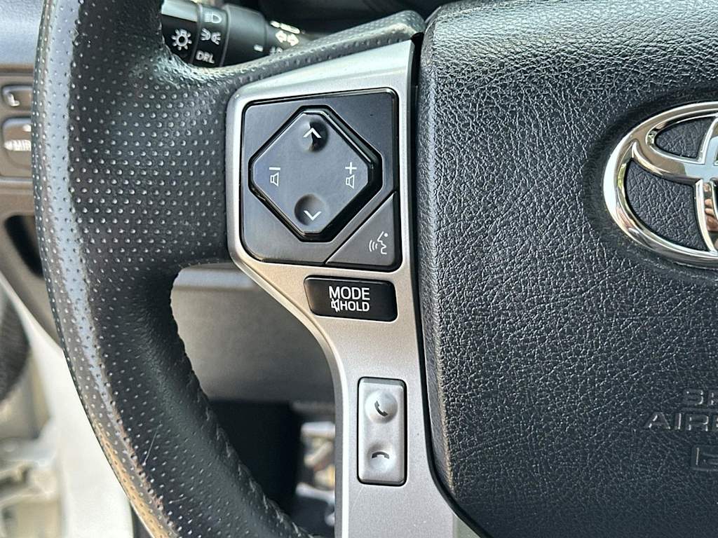 Thumbnail: 2021 Toyota 4Runner - 24
