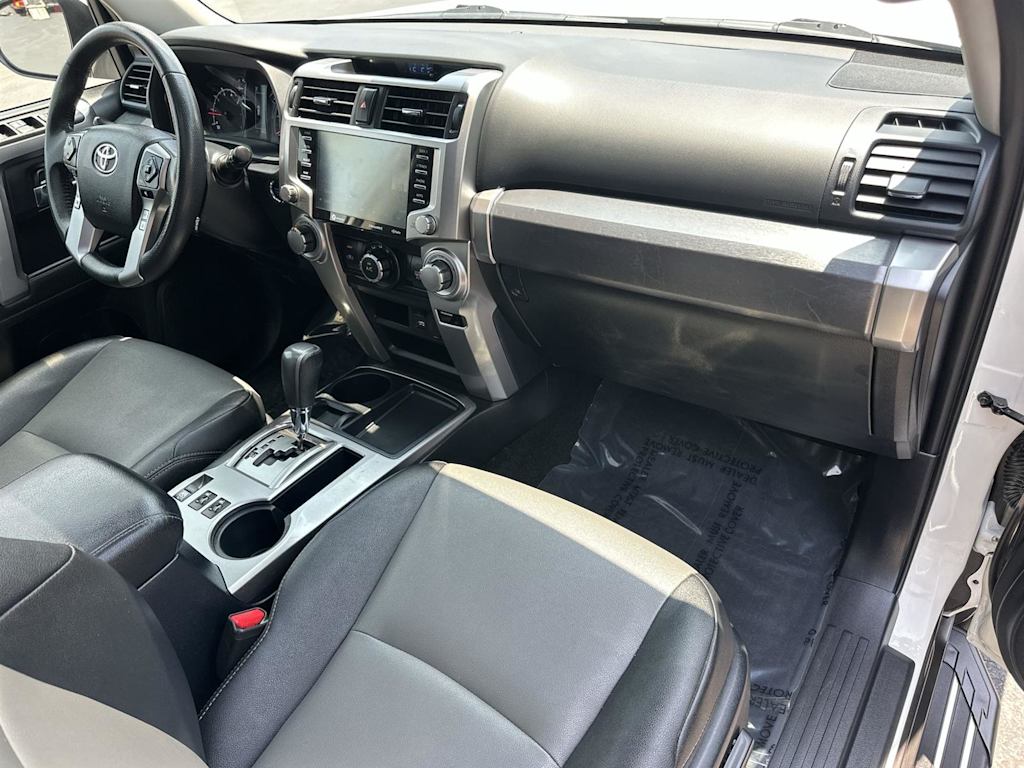 Thumbnail: 2021 Toyota 4Runner - 14