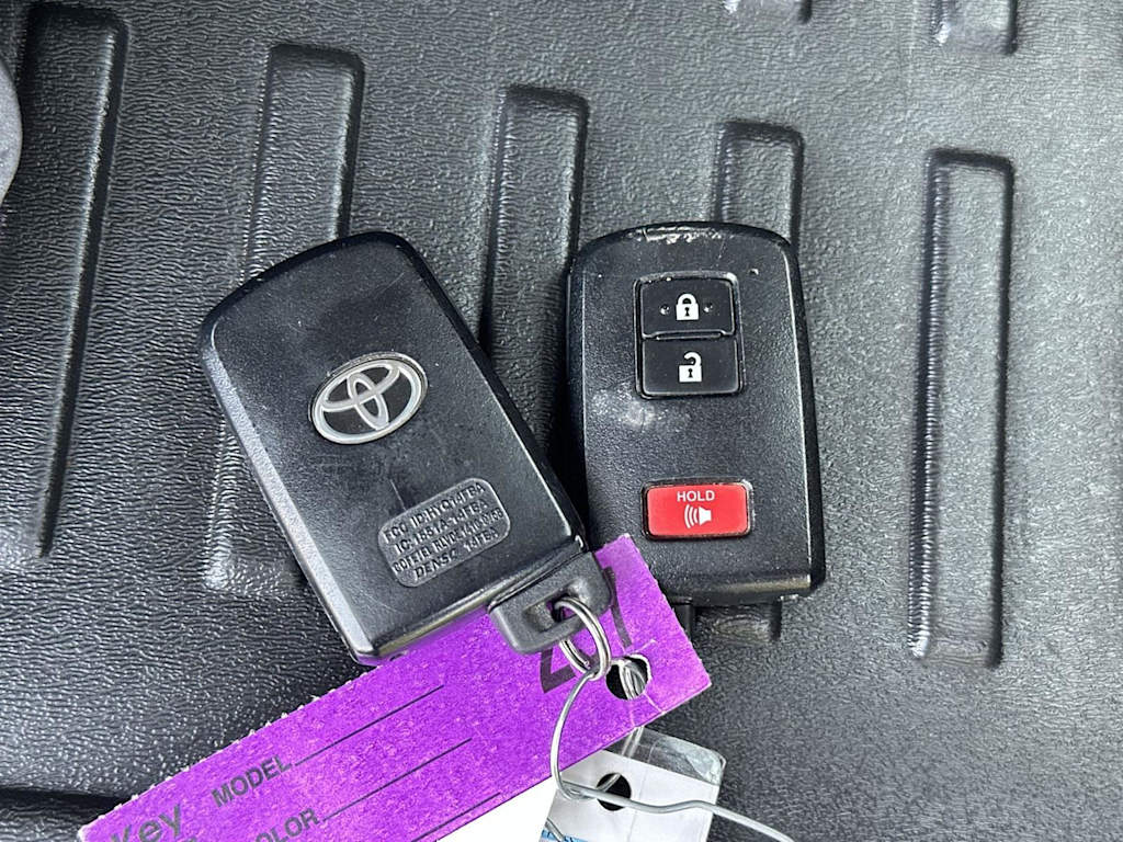 Thumbnail: 2021 Toyota 4Runner - 20