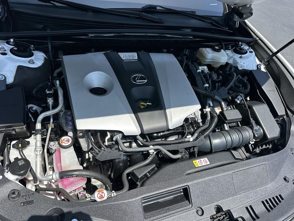 Thumbnail: 2019 Lexus ES - 8