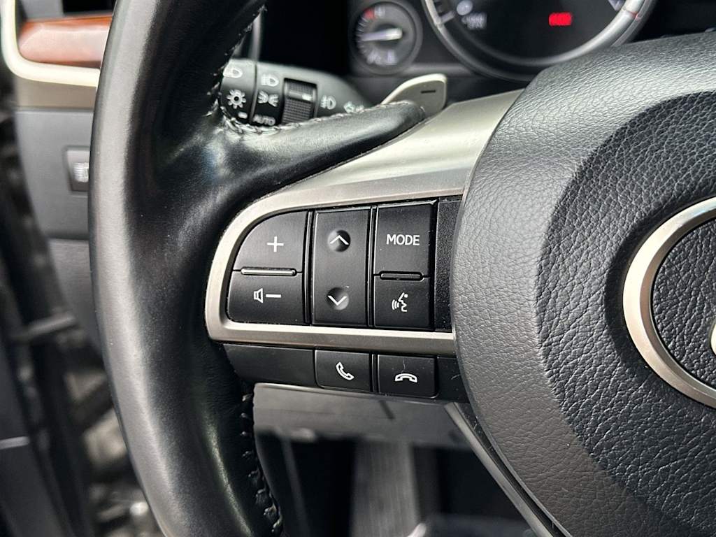 Thumbnail: 2019 Lexus LX - 24