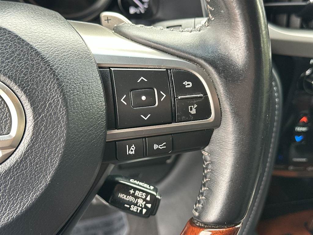 Thumbnail: 2019 Lexus LX - 25