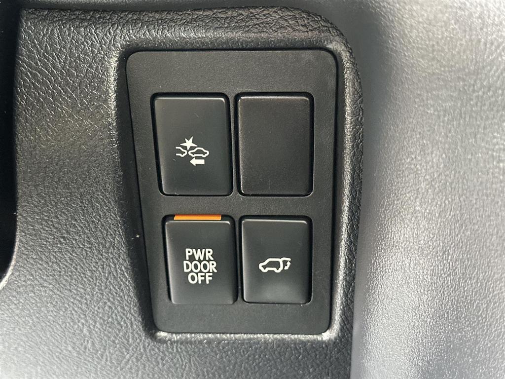 Thumbnail: 2019 Lexus LX - 28