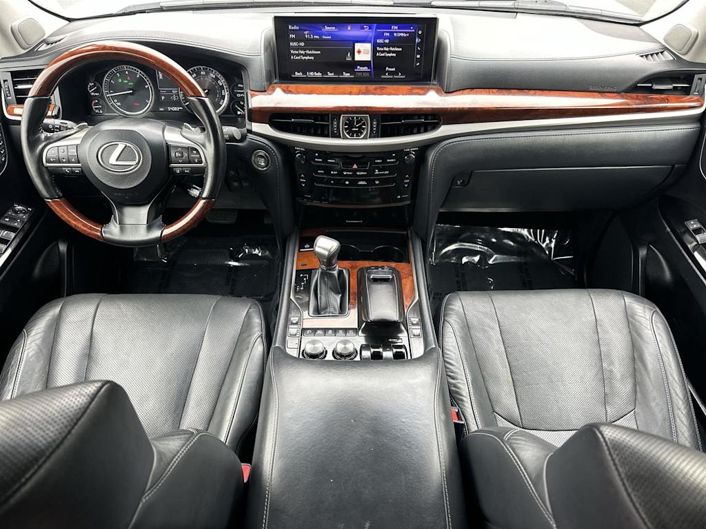 Thumbnail: 2019 Lexus LX - 10