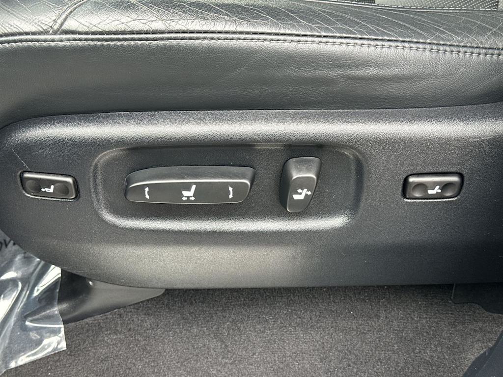 Thumbnail: 2019 Lexus LX - 23