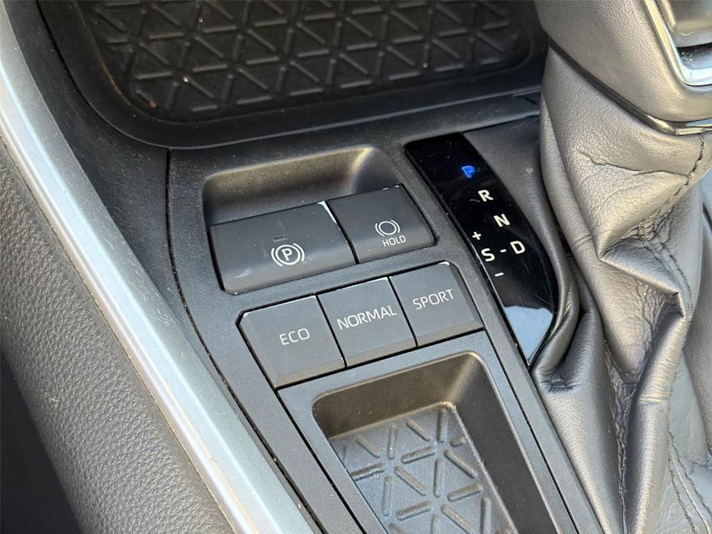 Thumbnail: 2023 Toyota RAV4 - 29