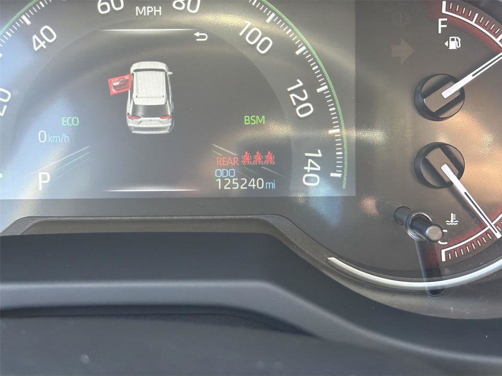 Thumbnail: 2023 Toyota RAV4 - 18