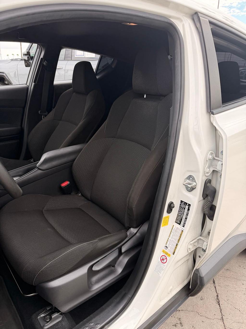 Thumbnail: 2019 Toyota C-HR - 10