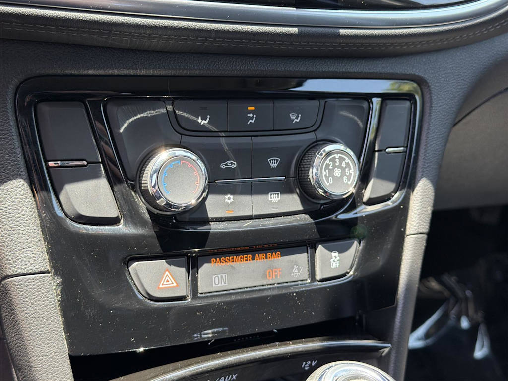Thumbnail: 2018 Buick Encore - 29