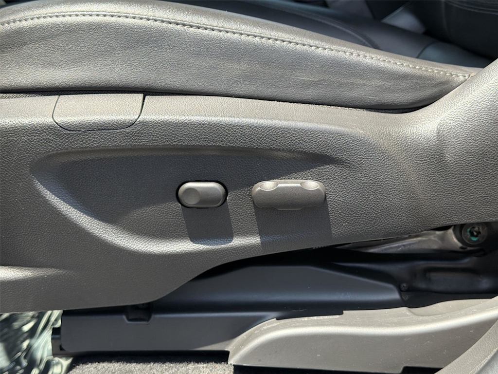 Thumbnail: 2018 Buick Encore - 23