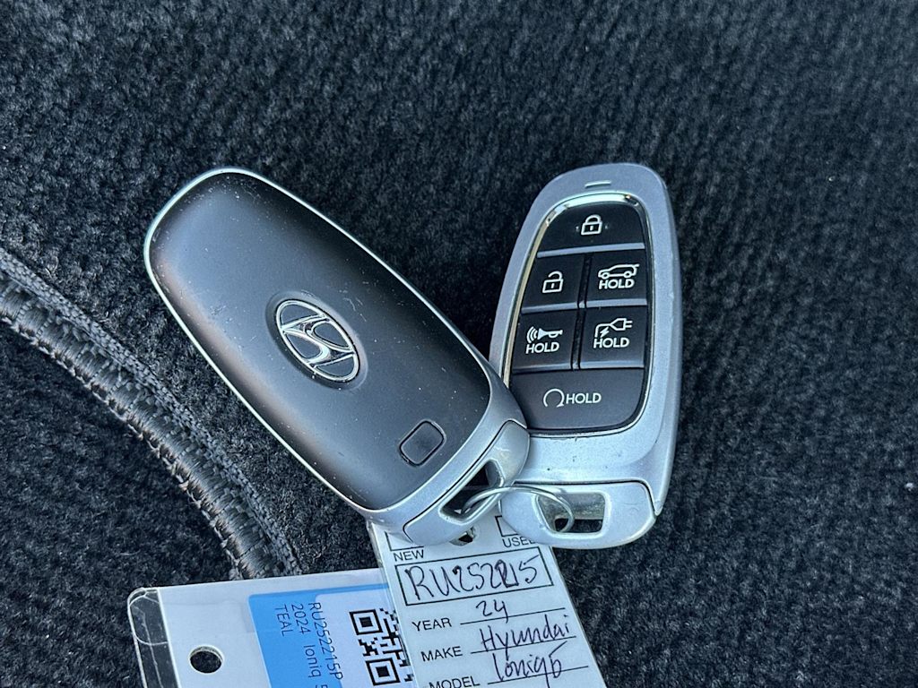 Thumbnail: 2024 Hyundai Ioniq 5 - 19