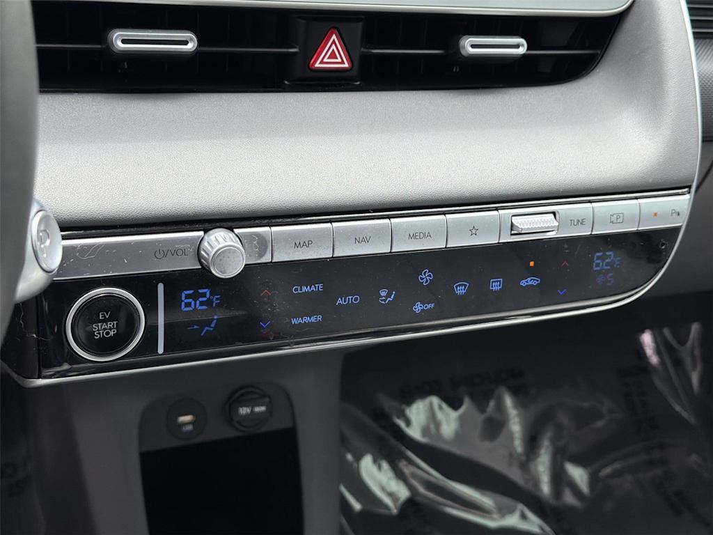 Thumbnail: 2023 Hyundai Ioniq 5 - 30