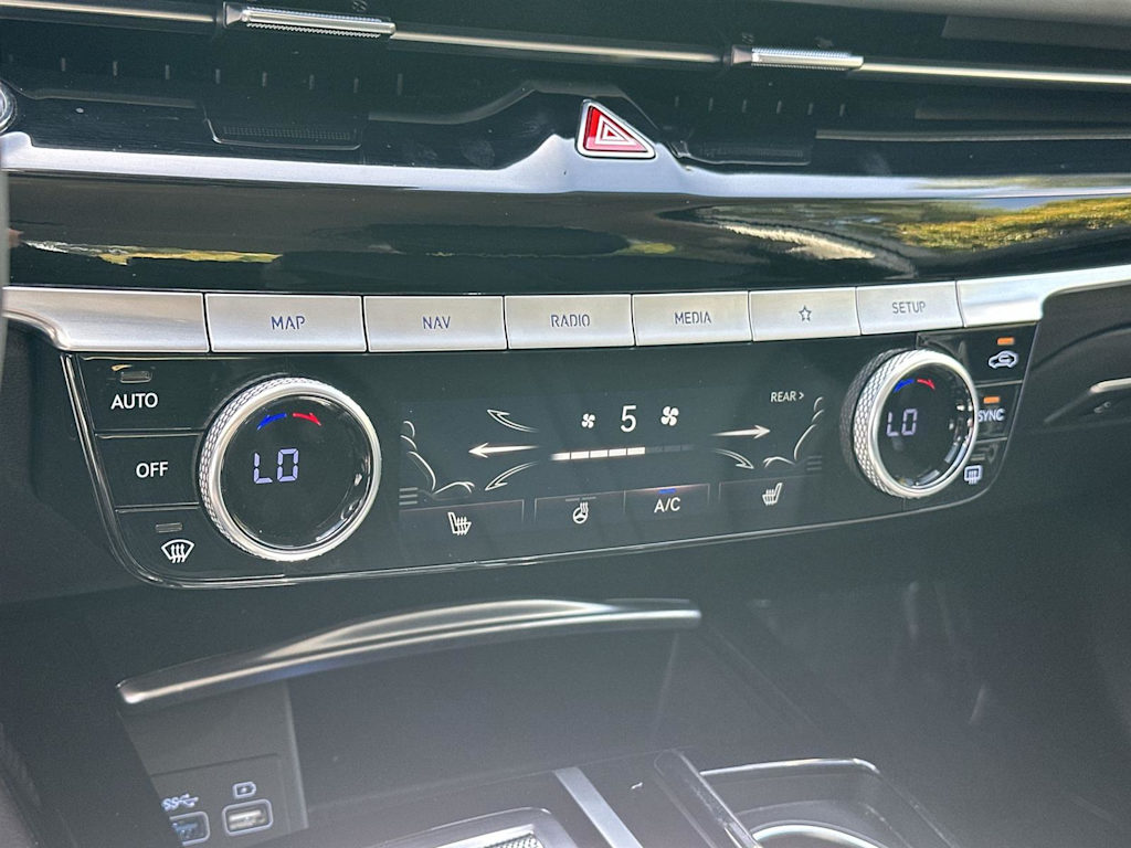 2024 Genesis G80 2.5T 37