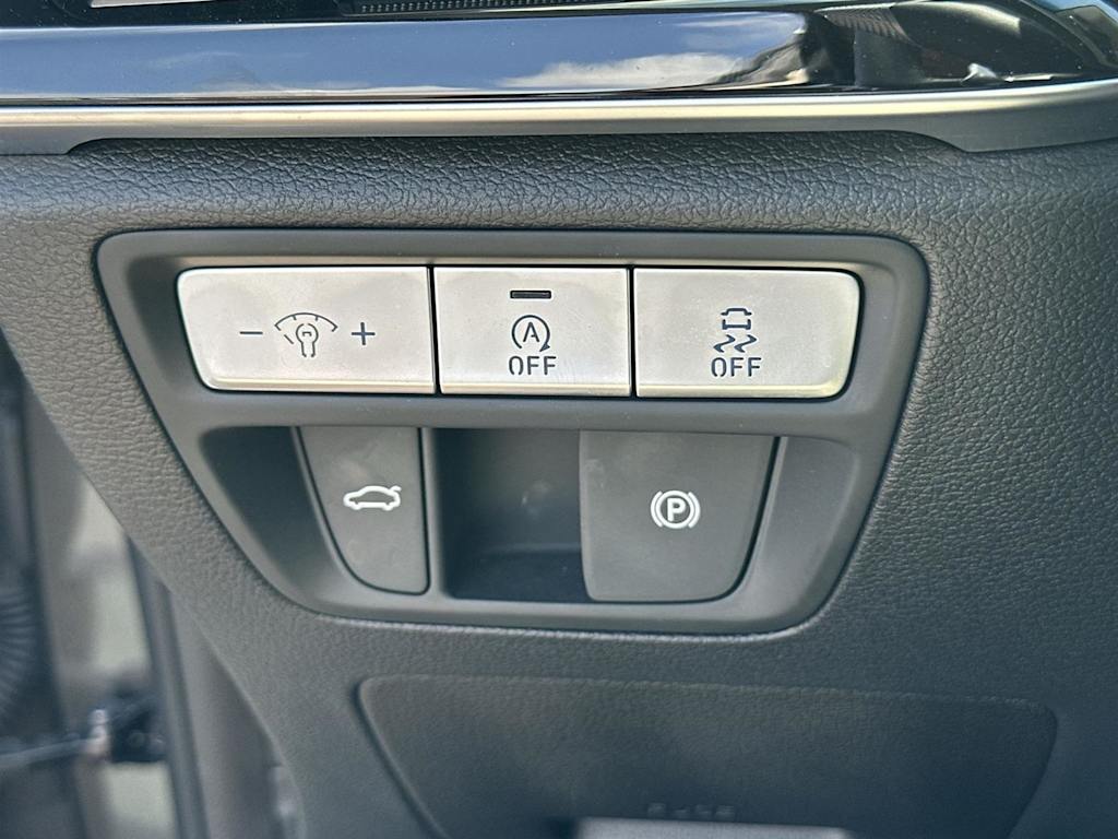 2024 Genesis G80 2.5T 39