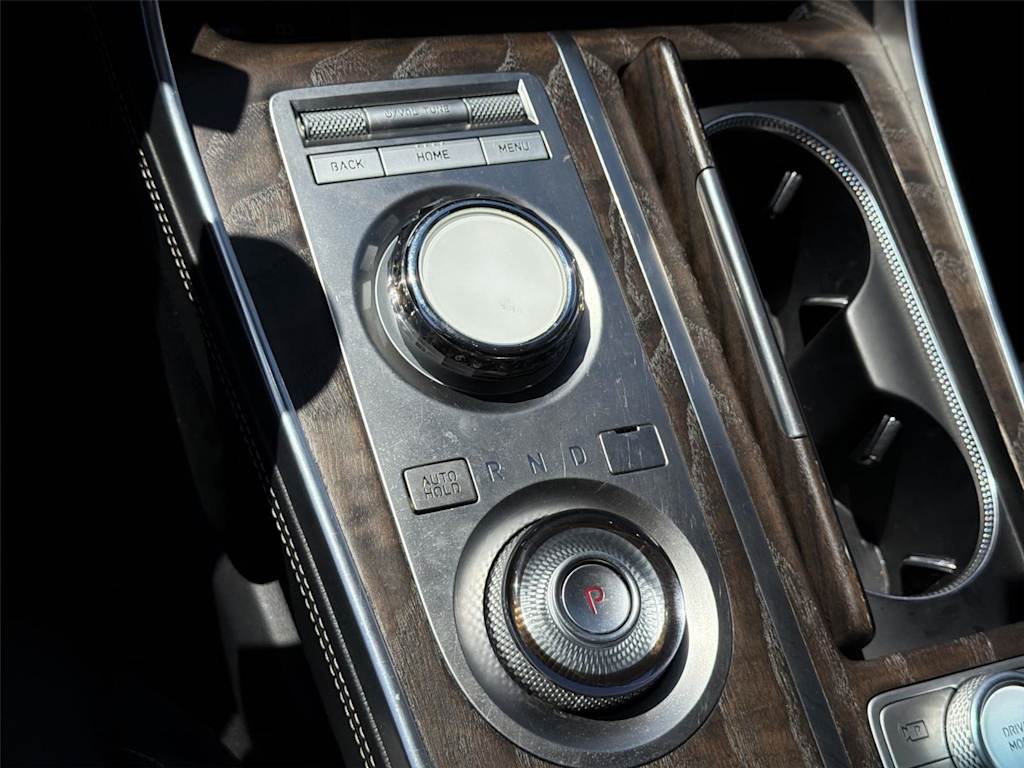 Thumbnail: 2024 Genesis GV80 - 13
