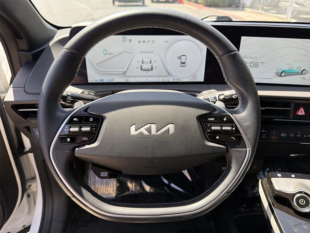 Thumbnail: 2023 Kia EV6 - 14