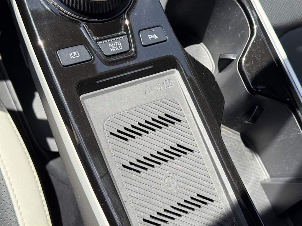 Thumbnail: 2023 Kia EV6 - 32