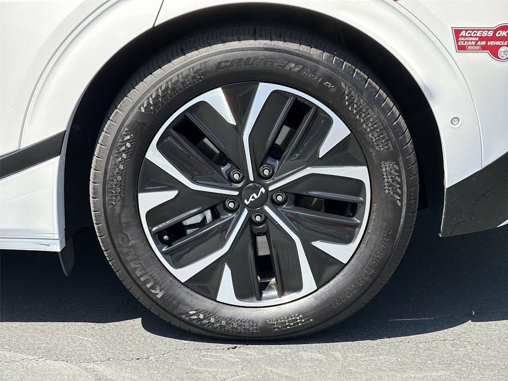 Thumbnail: 2023 Kia EV6 - 7
