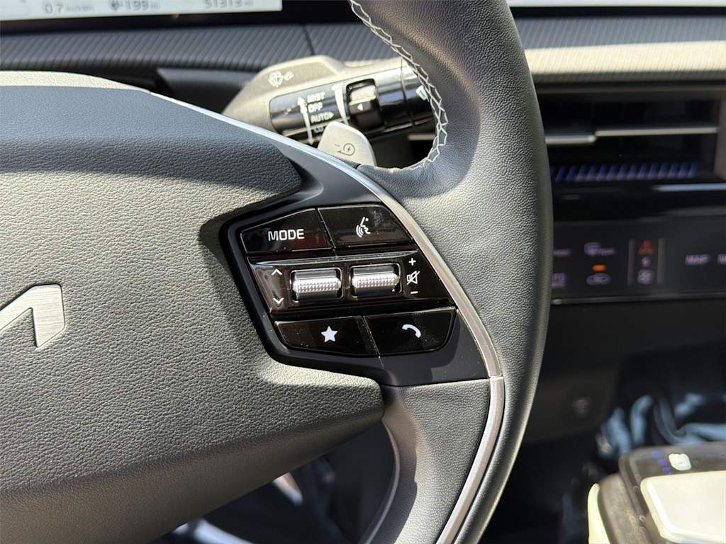 Thumbnail: 2023 Kia EV6 - 28