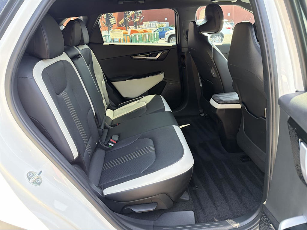Thumbnail: 2023 Kia EV6 - 12