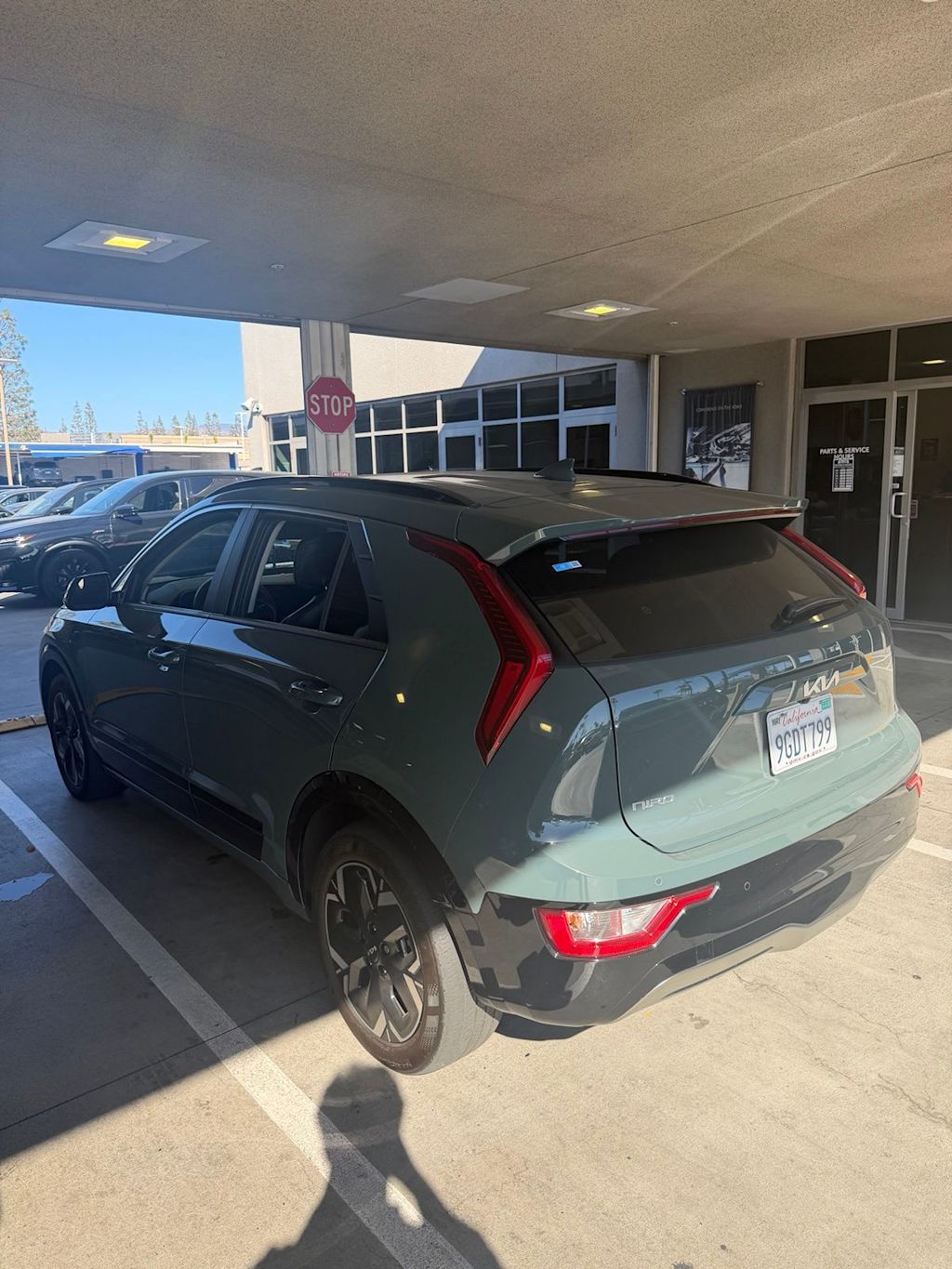 Thumbnail: 2023 Kia Niro - 4