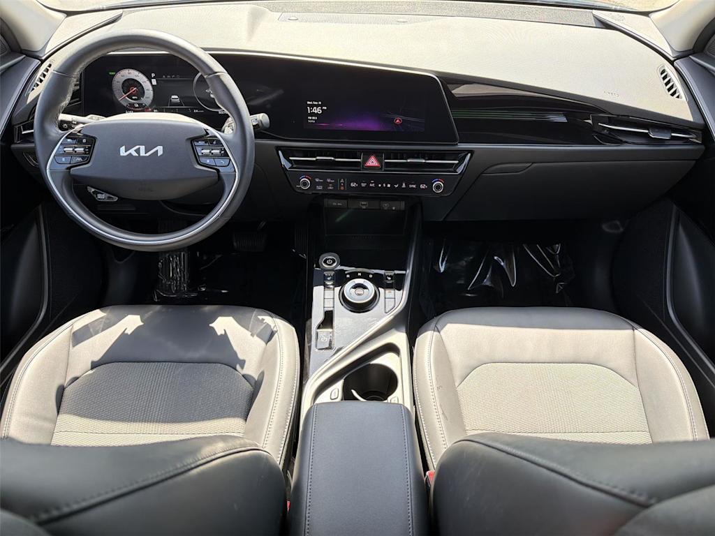 Thumbnail: 2023 Kia Niro - 10