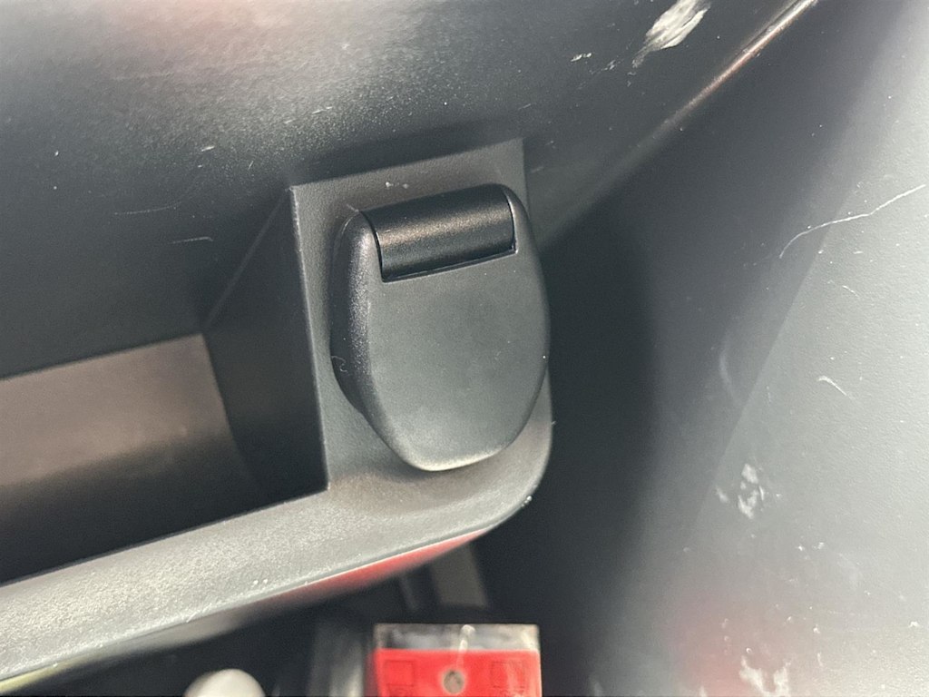 Thumbnail: 2017 Nissan Rogue - 32