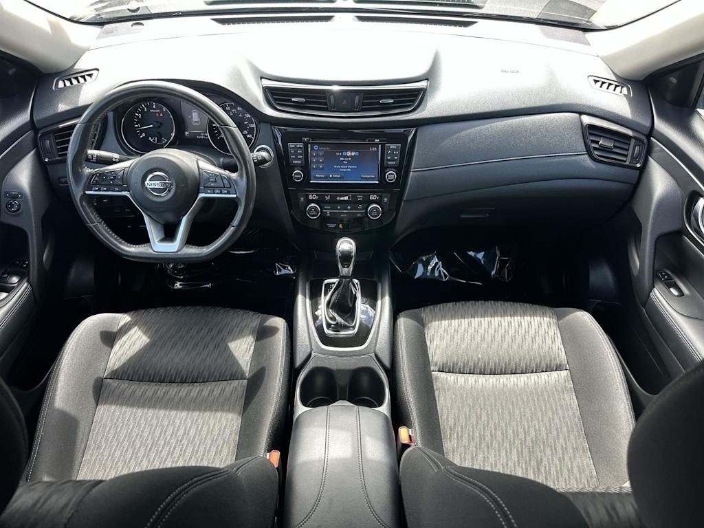 Thumbnail: 2017 Nissan Rogue - 10