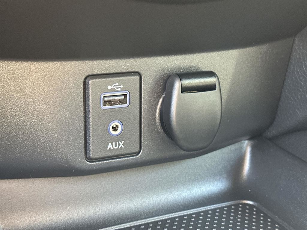 Thumbnail: 2017 Nissan Rogue - 26