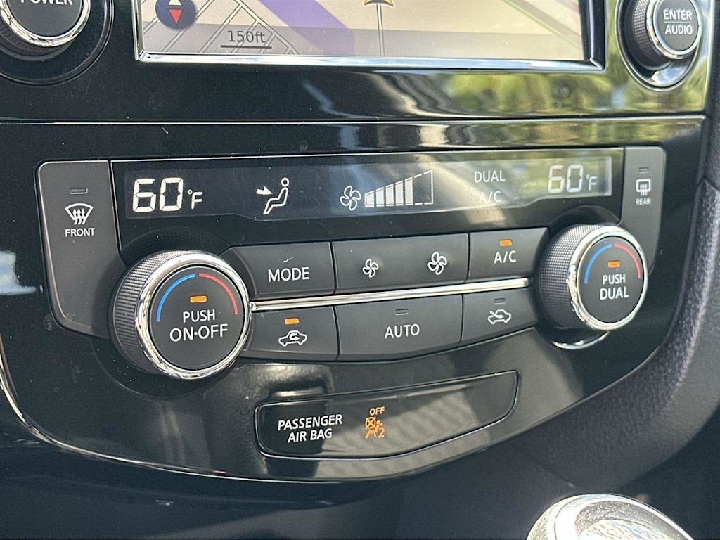 Thumbnail: 2017 Nissan Rogue - 28