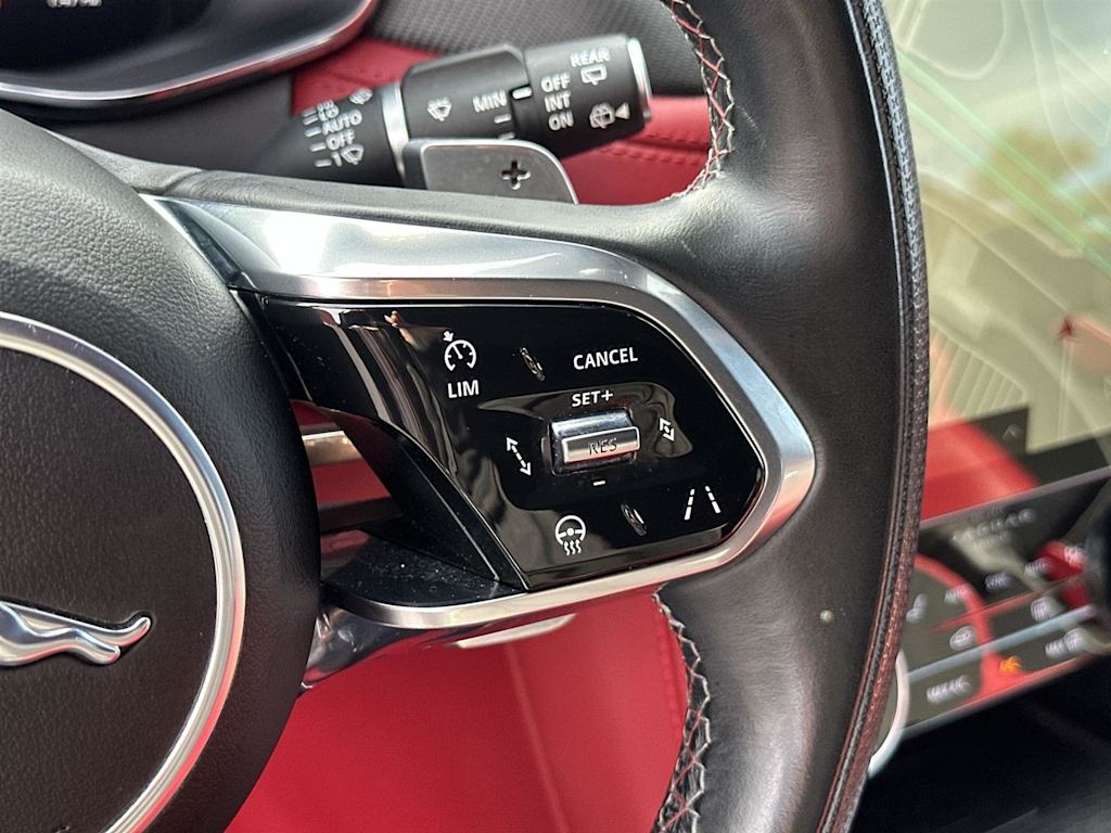 Thumbnail: 2024 Jaguar F-Pace - 25