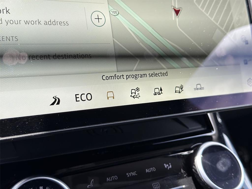 Thumbnail: 2023 Land Rover Range Rover Sport - 32