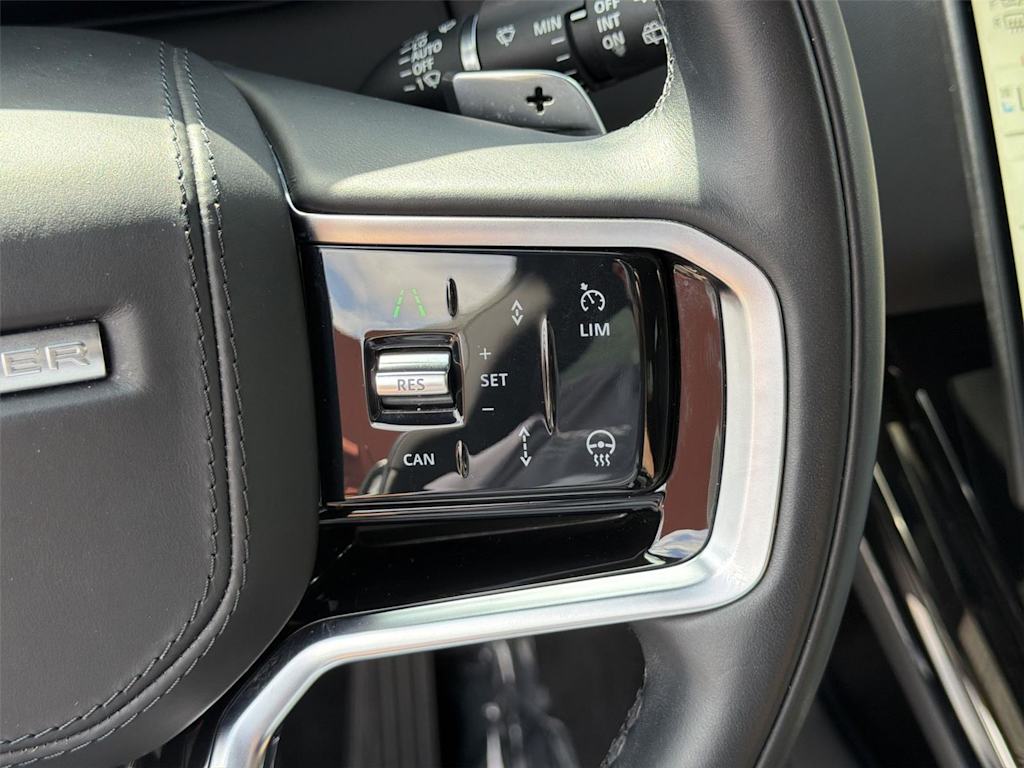 Thumbnail: 2025 Land Rover Range Rover Sport - 28