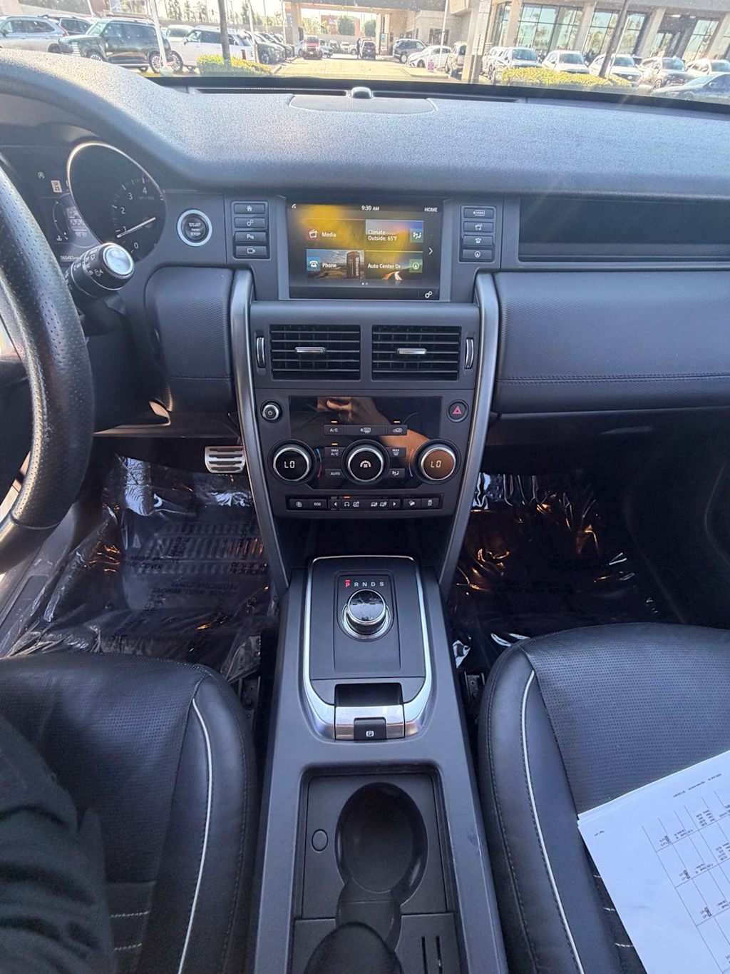 Thumbnail: 2018 Land Rover Discovery Sport - 8