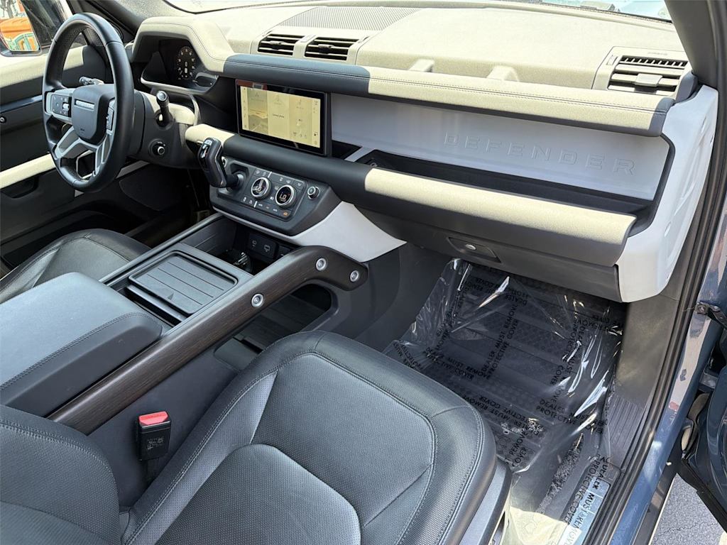 Thumbnail: 2024 Land Rover Defender - 14
