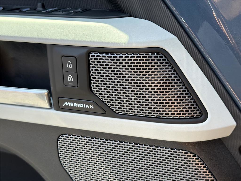 Thumbnail: 2024 Land Rover Defender - 33