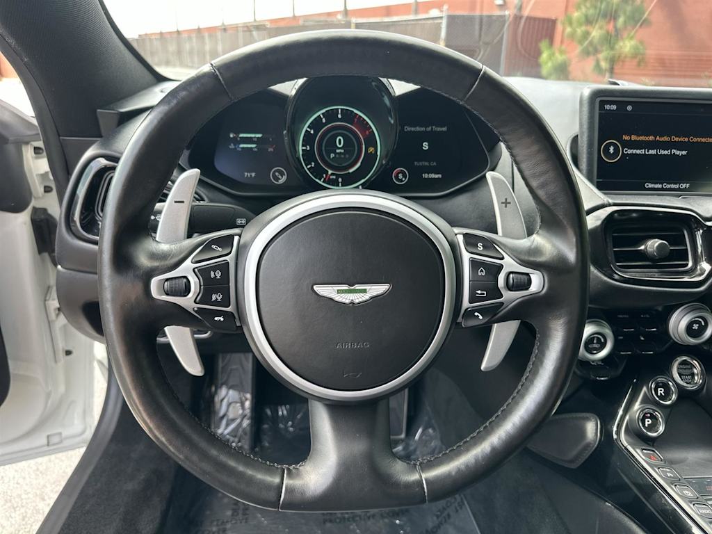 2022 Aston Martin Vantage F1 Edition 13