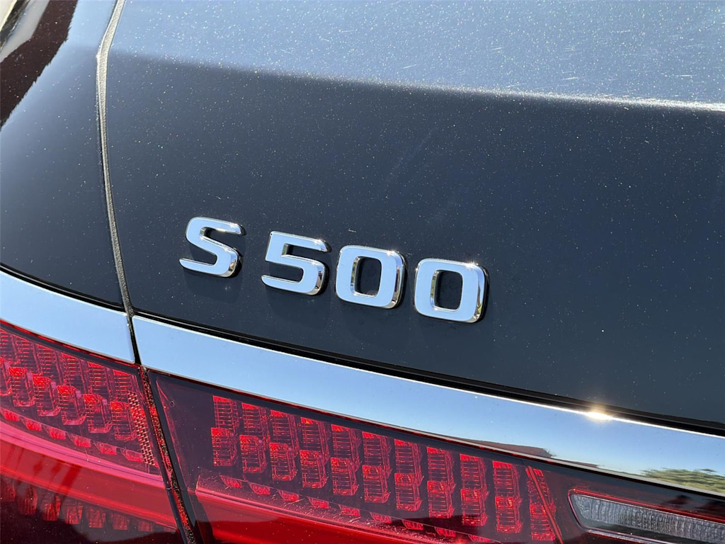 Thumbnail: 2023 Mercedes-Benz S-Class - 7