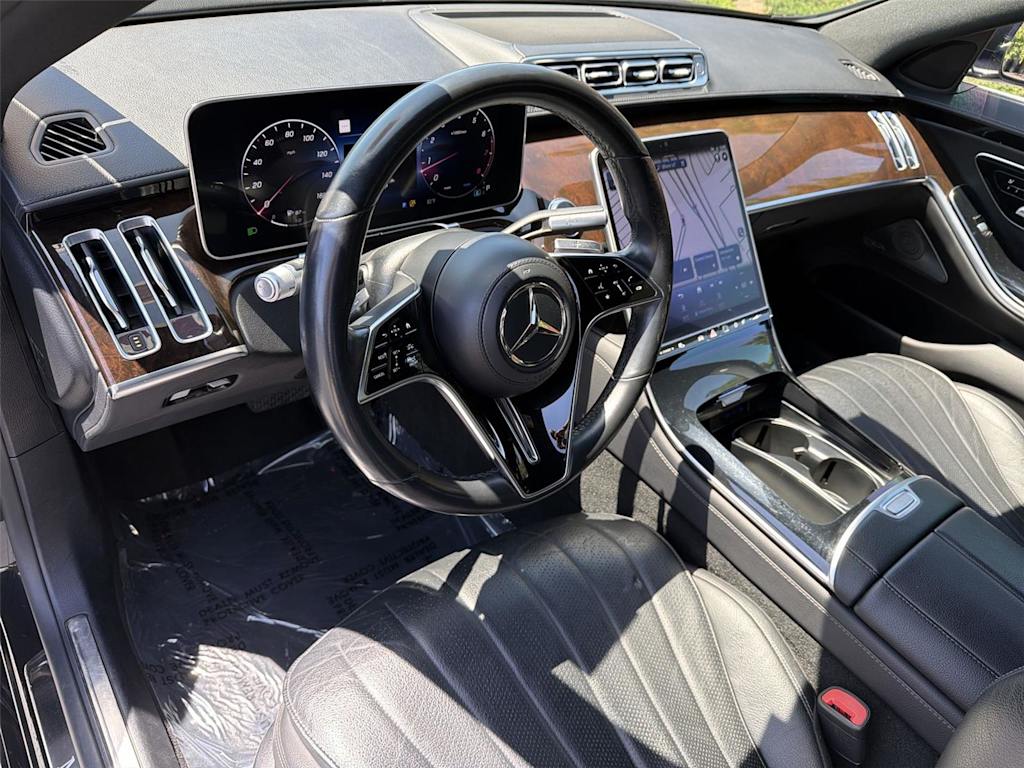 Thumbnail: 2023 Mercedes-Benz S-Class - 2