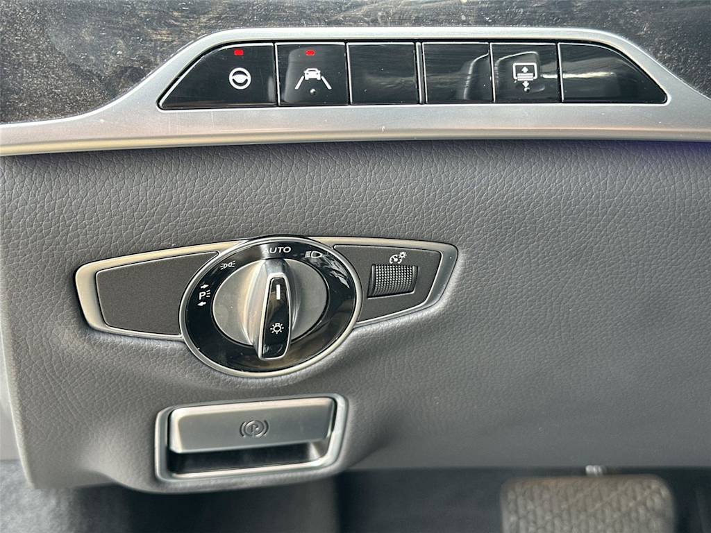 Thumbnail: 2020 Mercedes-Benz S-Class - 30