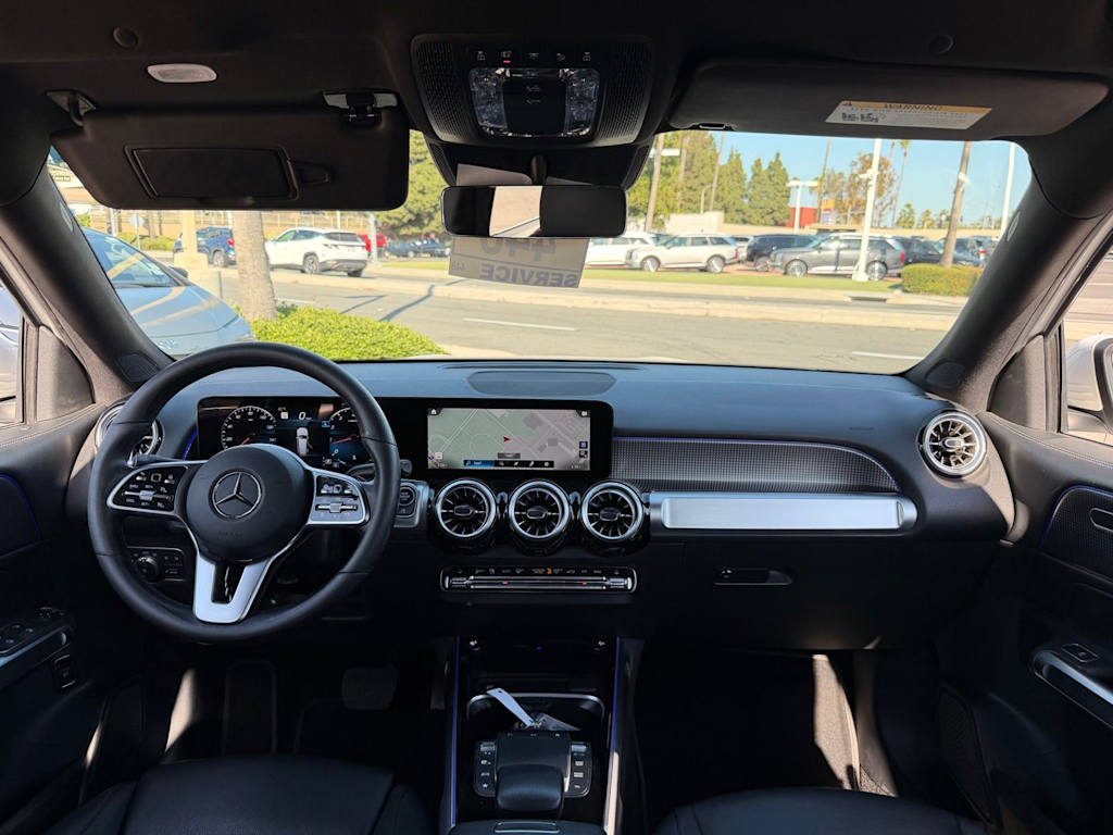 Thumbnail: 2022 Mercedes-Benz GLB - 8