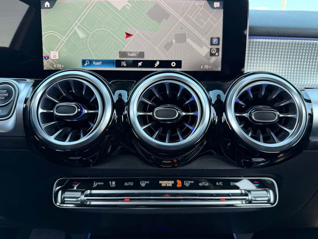 Thumbnail: 2022 Mercedes-Benz GLB - 20