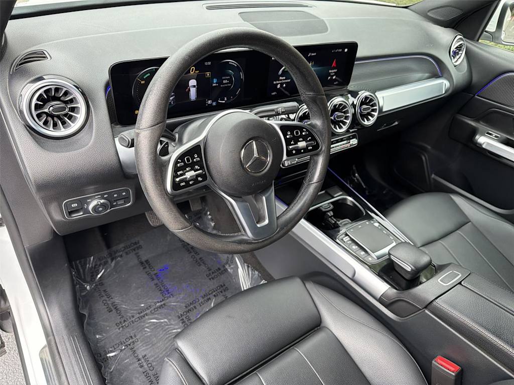 Thumbnail: 2022 Mercedes-Benz GLB - 2