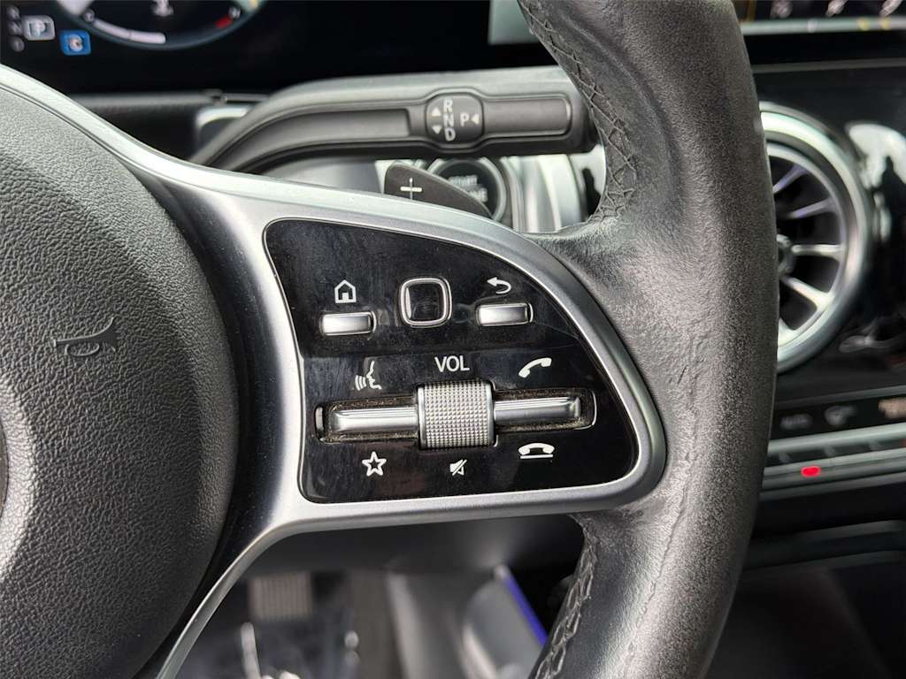 Thumbnail: 2022 Mercedes-Benz GLB - 29