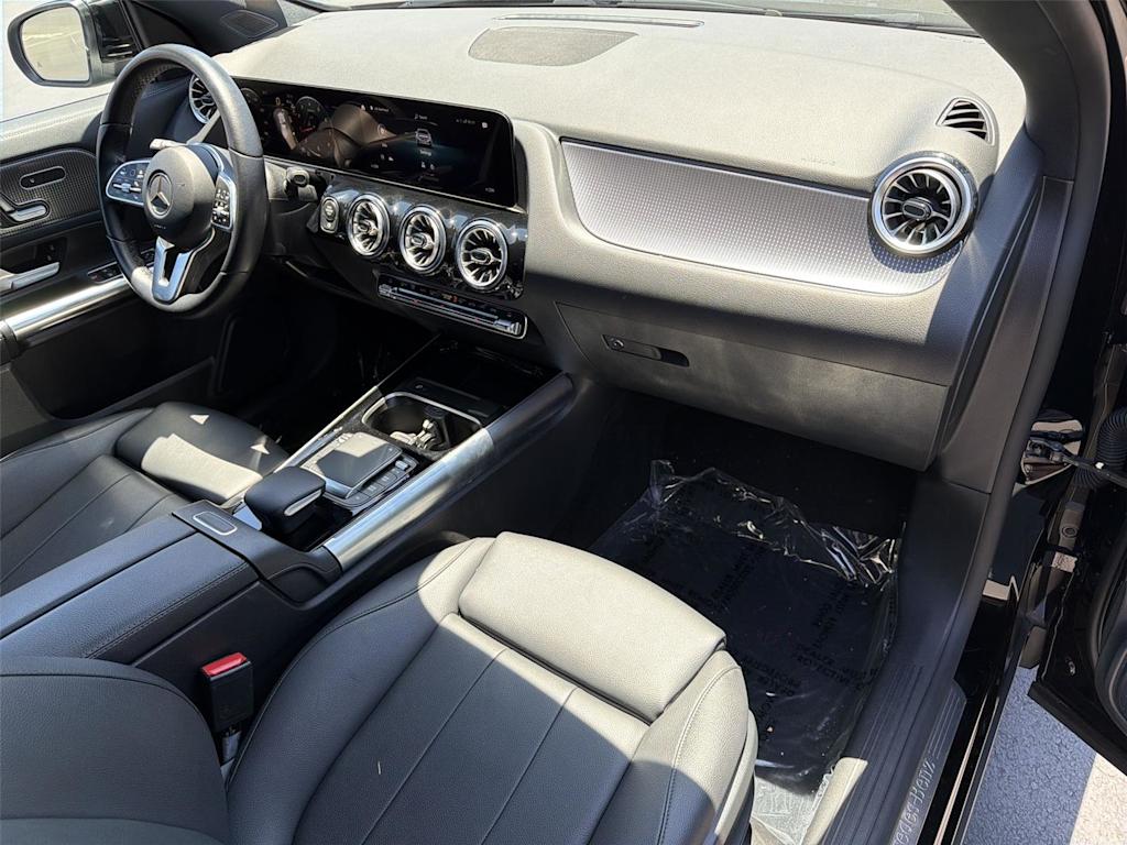 Thumbnail: 2023 Mercedes-Benz GLA - 14
